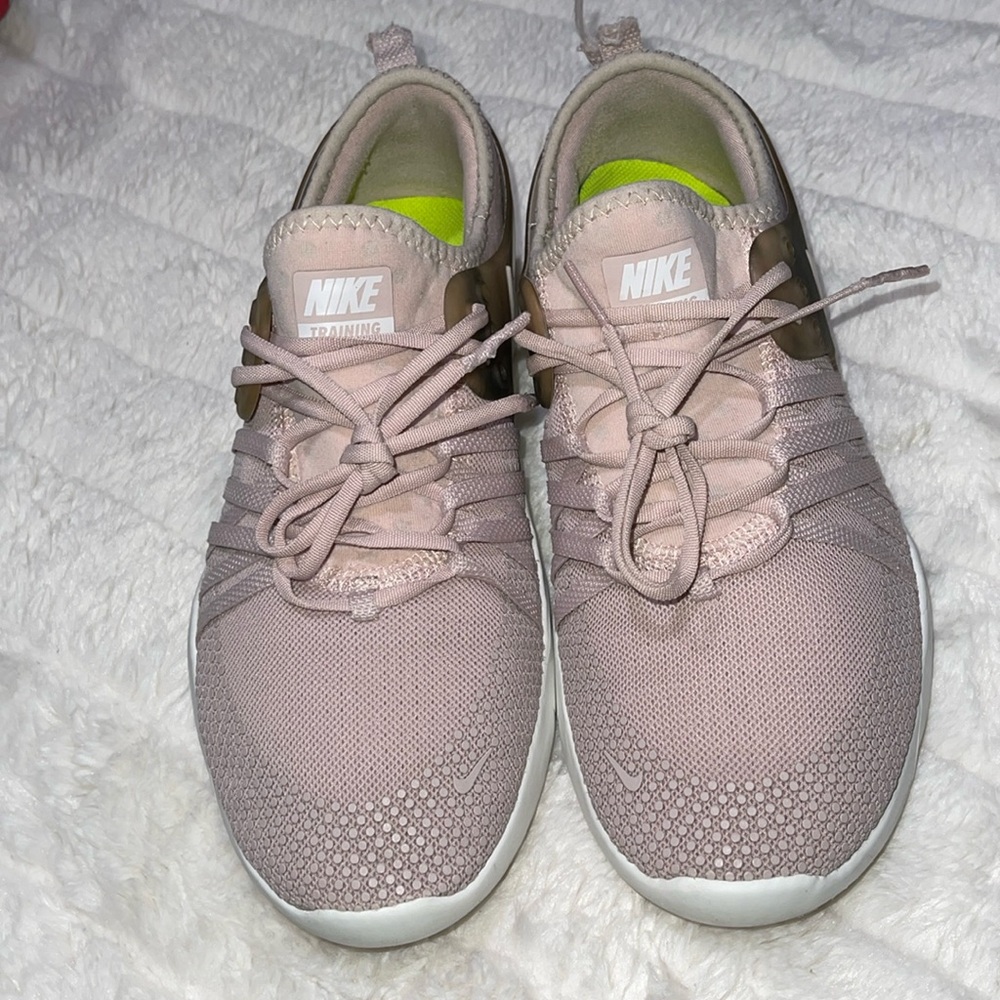 Nike Free TR 7